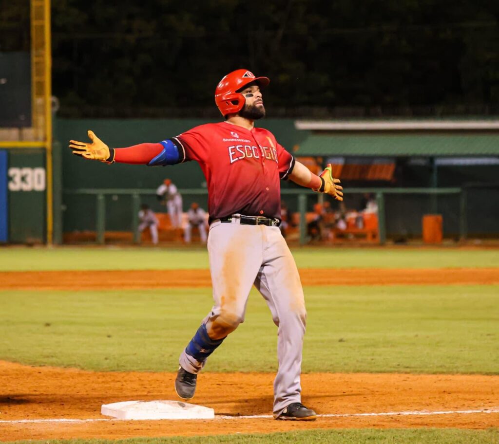 Michael De la Cruz (1)