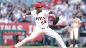 mlb-jose-soriano-domina-por-ocho-entradas-y-mejora-a-3-0-b5b3f7ac-focus-min0.09-0.63-896-504
