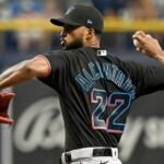 Alcántara hace historia de nuevo y fija récord de innings lanzados con los Marlins
